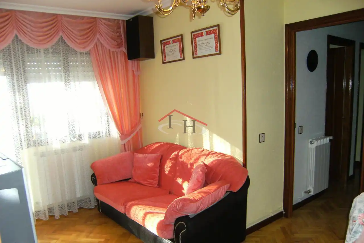 Schlafzimmer von Wohnung zum Verkauf in Mansilla de las Mulas mit Heizung, Terrasse und Möbliert