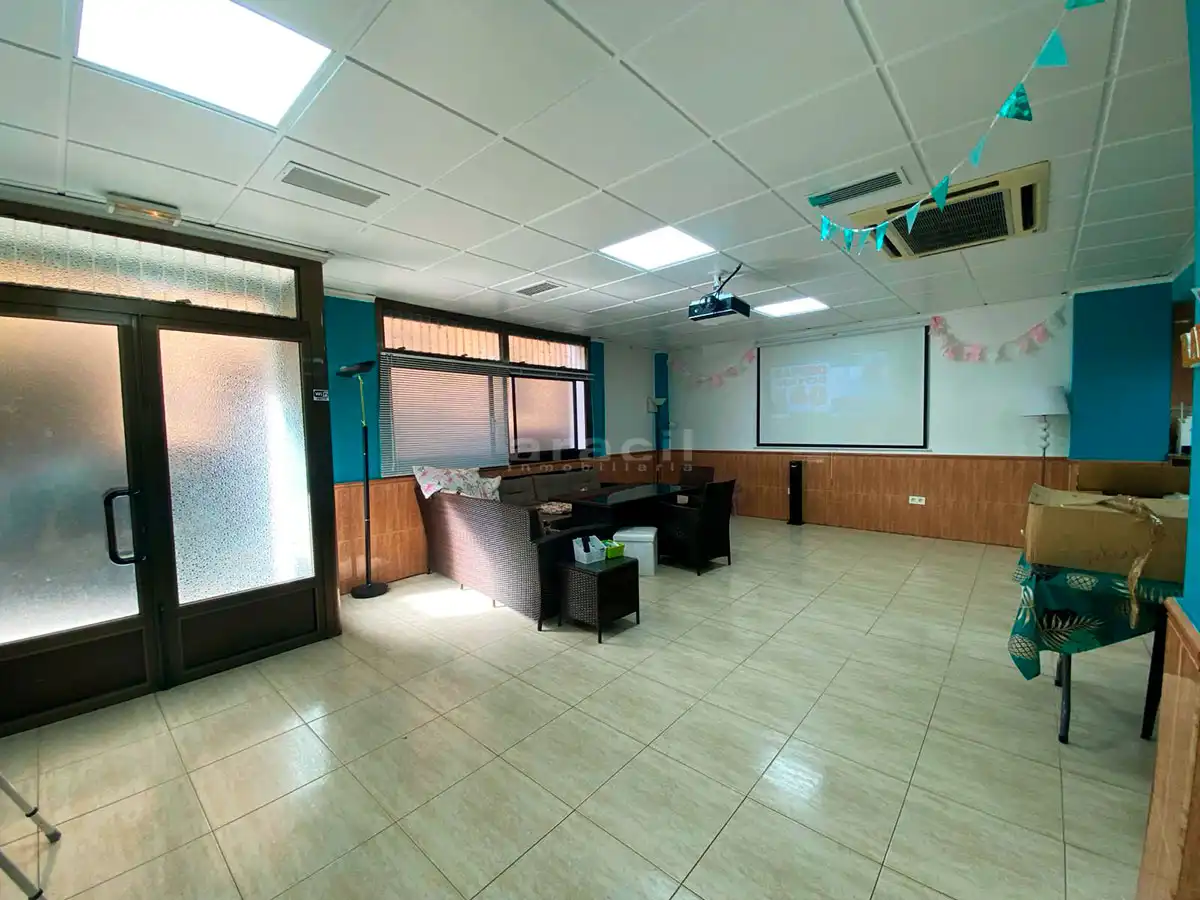 Business premises for sale in Carrer Enginyer Vilaplana, imagen 5