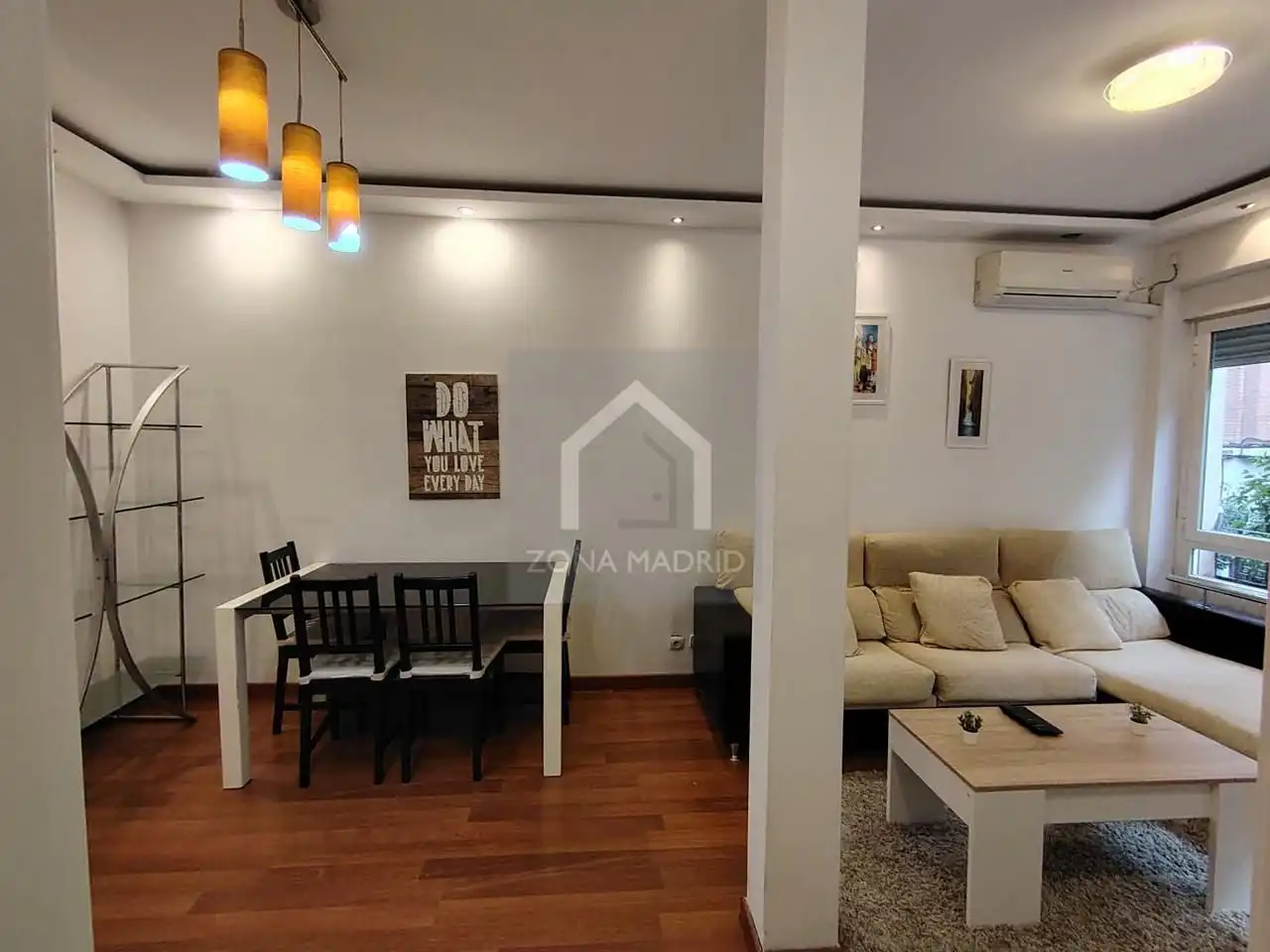 Sala de estar de Piso en venta en Madrid con Aire acondicionado y Balcón