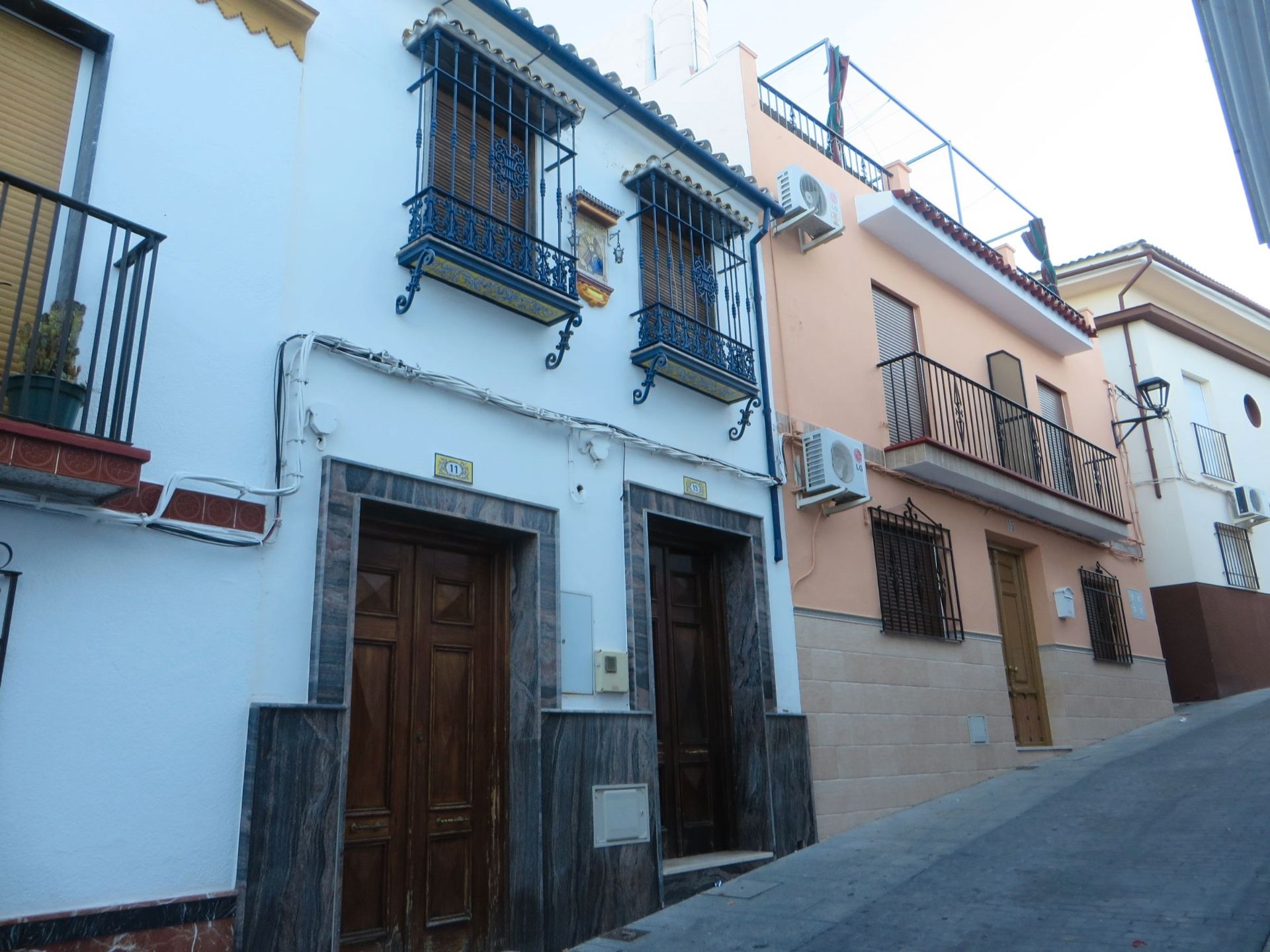 Exterior view of Single-family semi-detached for sale in Doña Mencía