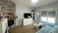 Sala d'estar de Casa o xalet en venda en Dolores amb Aire condicionat, Terrassa i Moblat