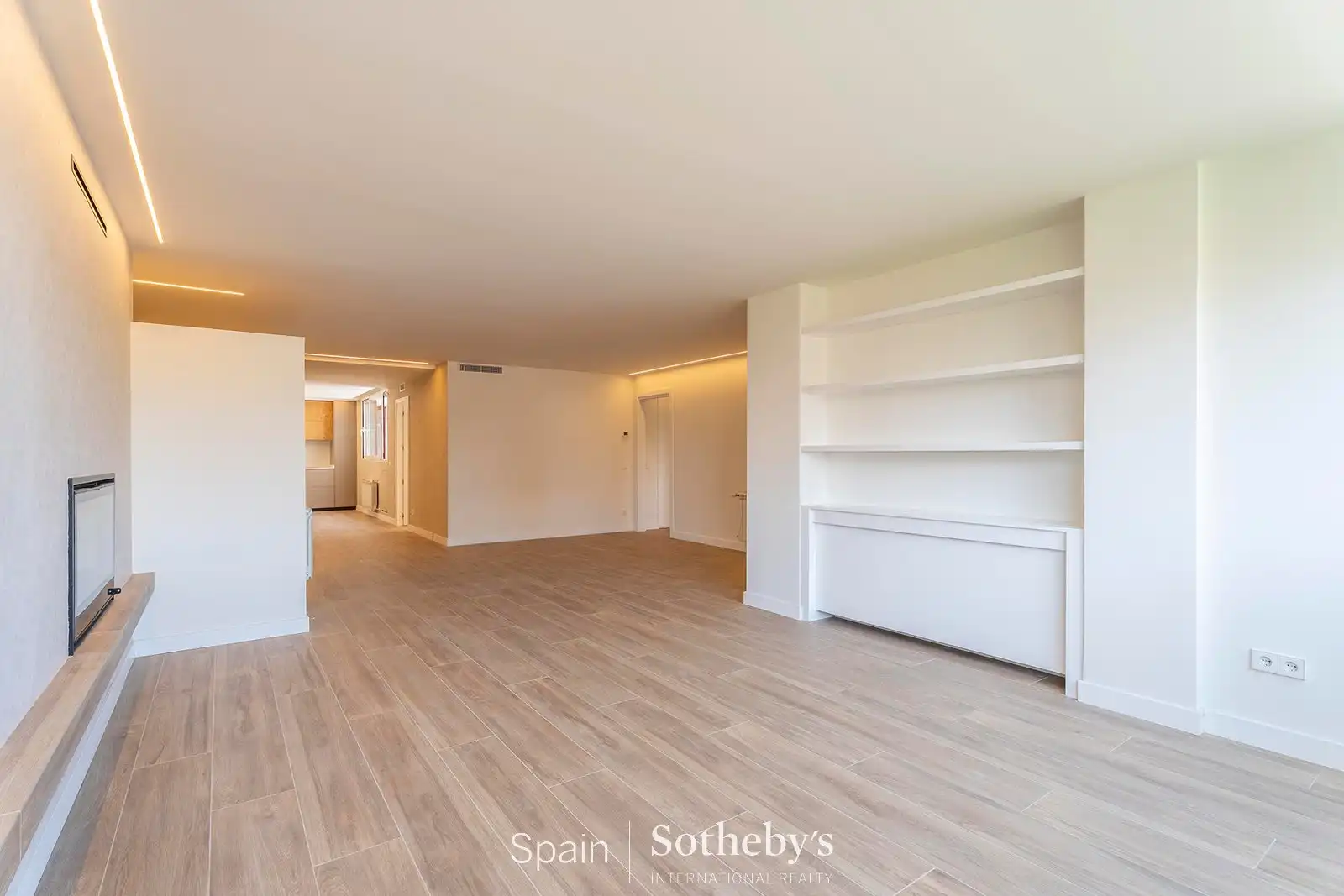 Apartamento con piscina en alquiler en Calle de la Infanta María Teresa, imagen 25