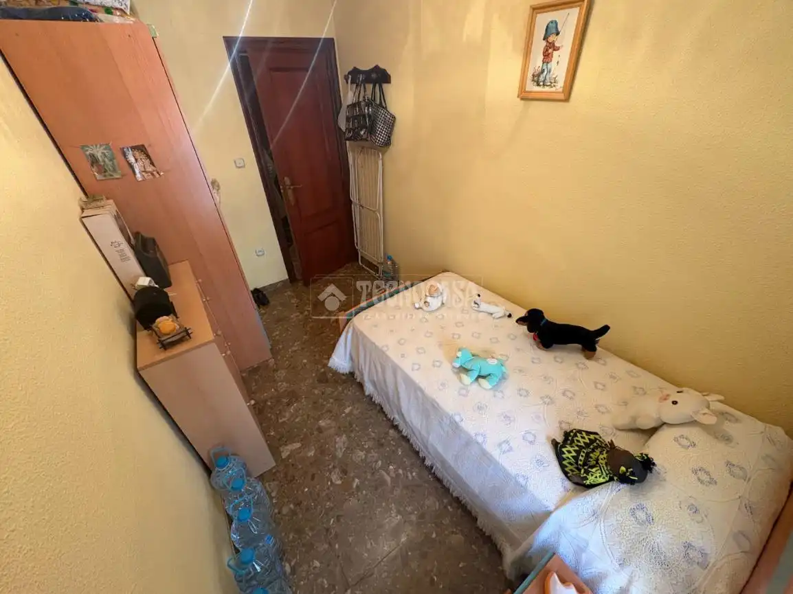 Habitación de Piso en venta en Burjassot con Aire acondicionado y Balcón