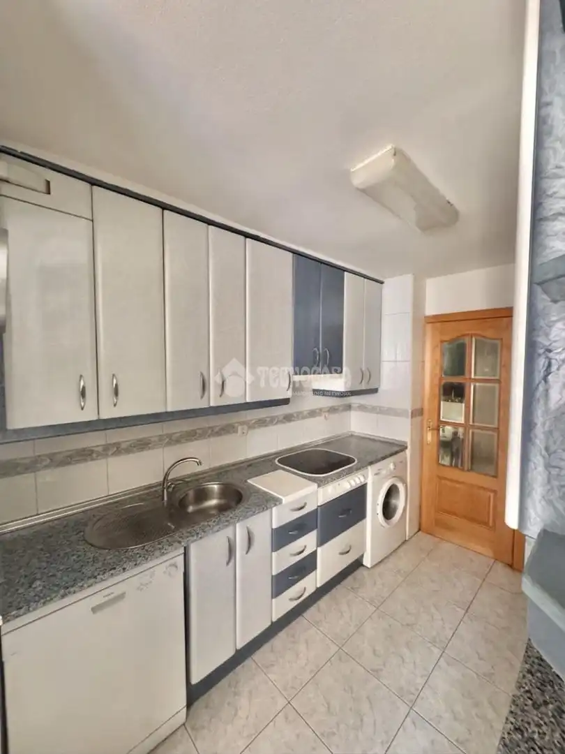 Cocina de Piso en venta en La Serna
