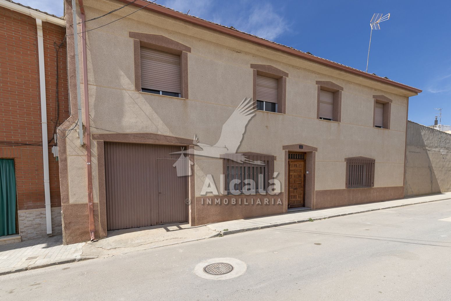 Vista exterior de Casa o xalet en venda en Madridejos amb Aire condicionat, Calefacció i Terrassa