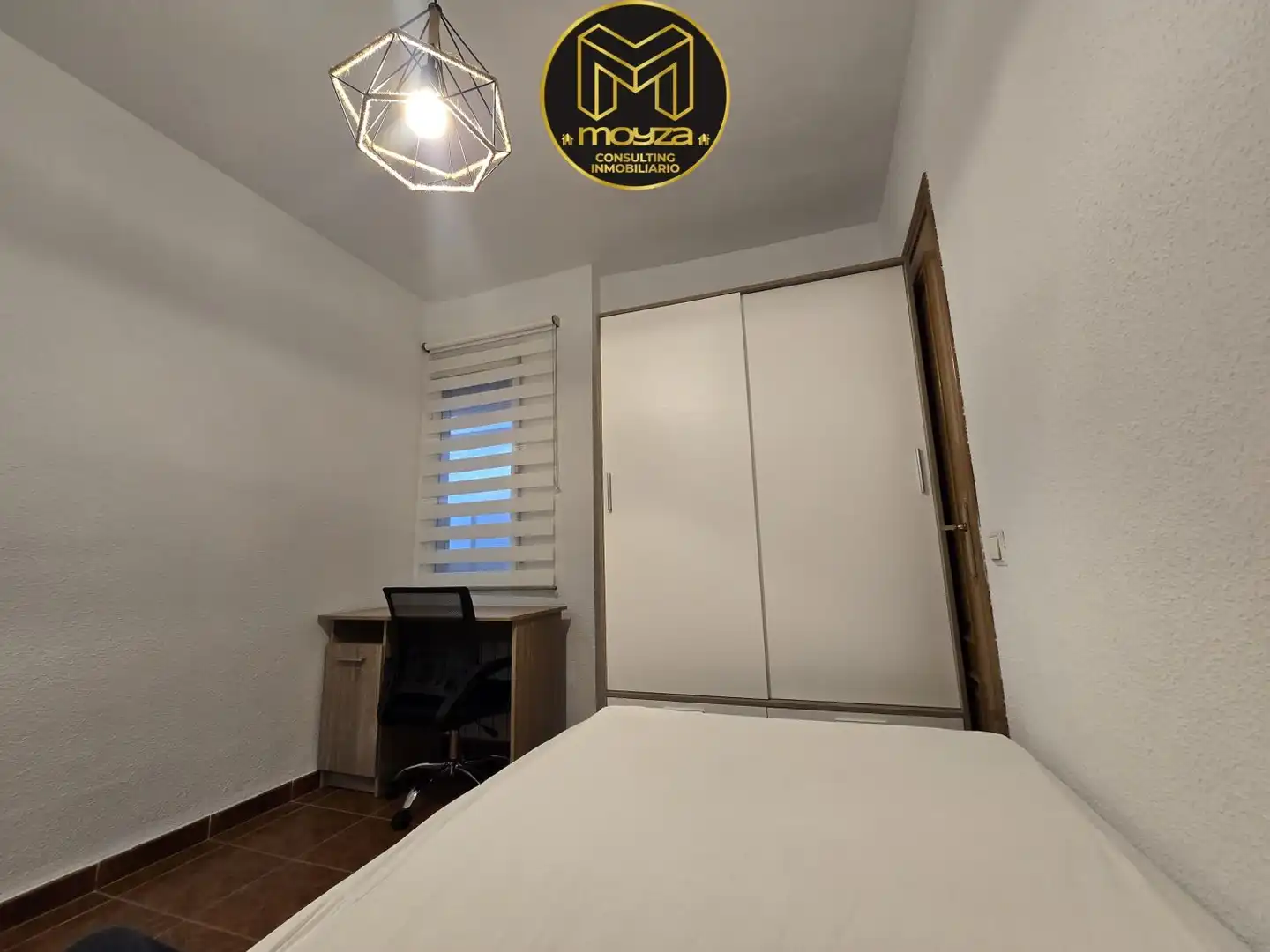 Schlafzimmer von Wohnung zur Miete in Jaén mit Klimaanlage, Heizung und Balkon