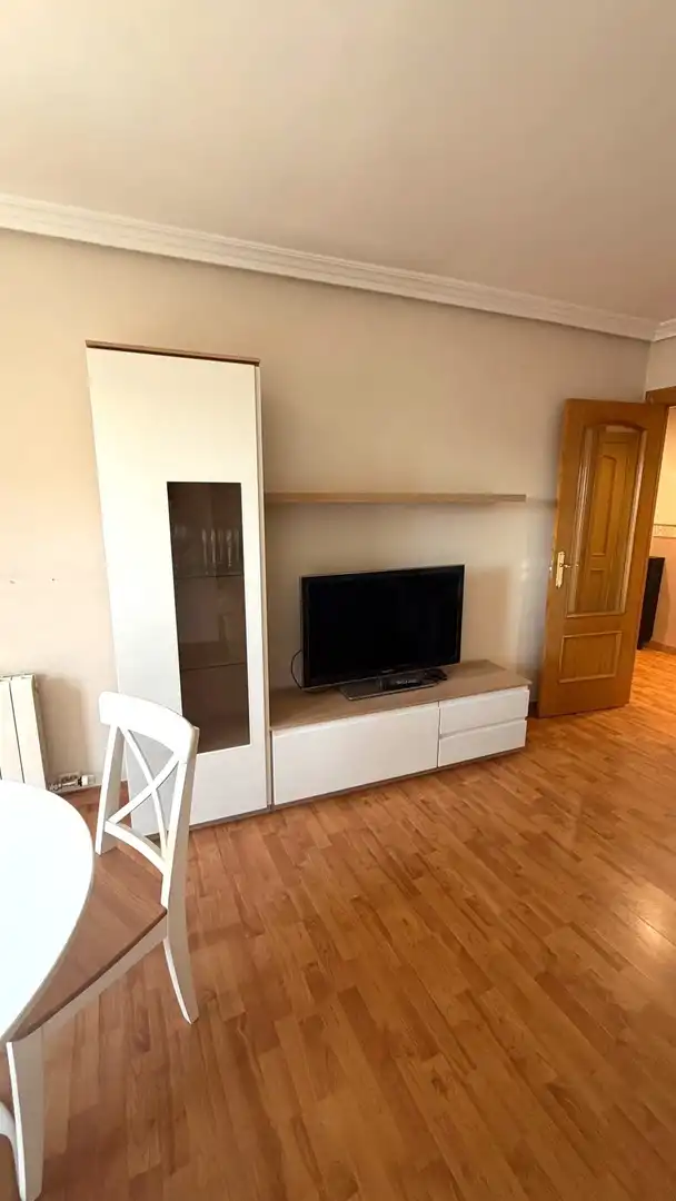 Sala d'estar de Pis en venda en Laguna de Duero amb Calefacció i Moblat