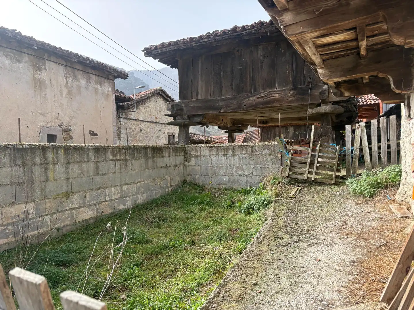 Vista exterior de Finca rústica en venta en Quirós con Terraza y Balcón