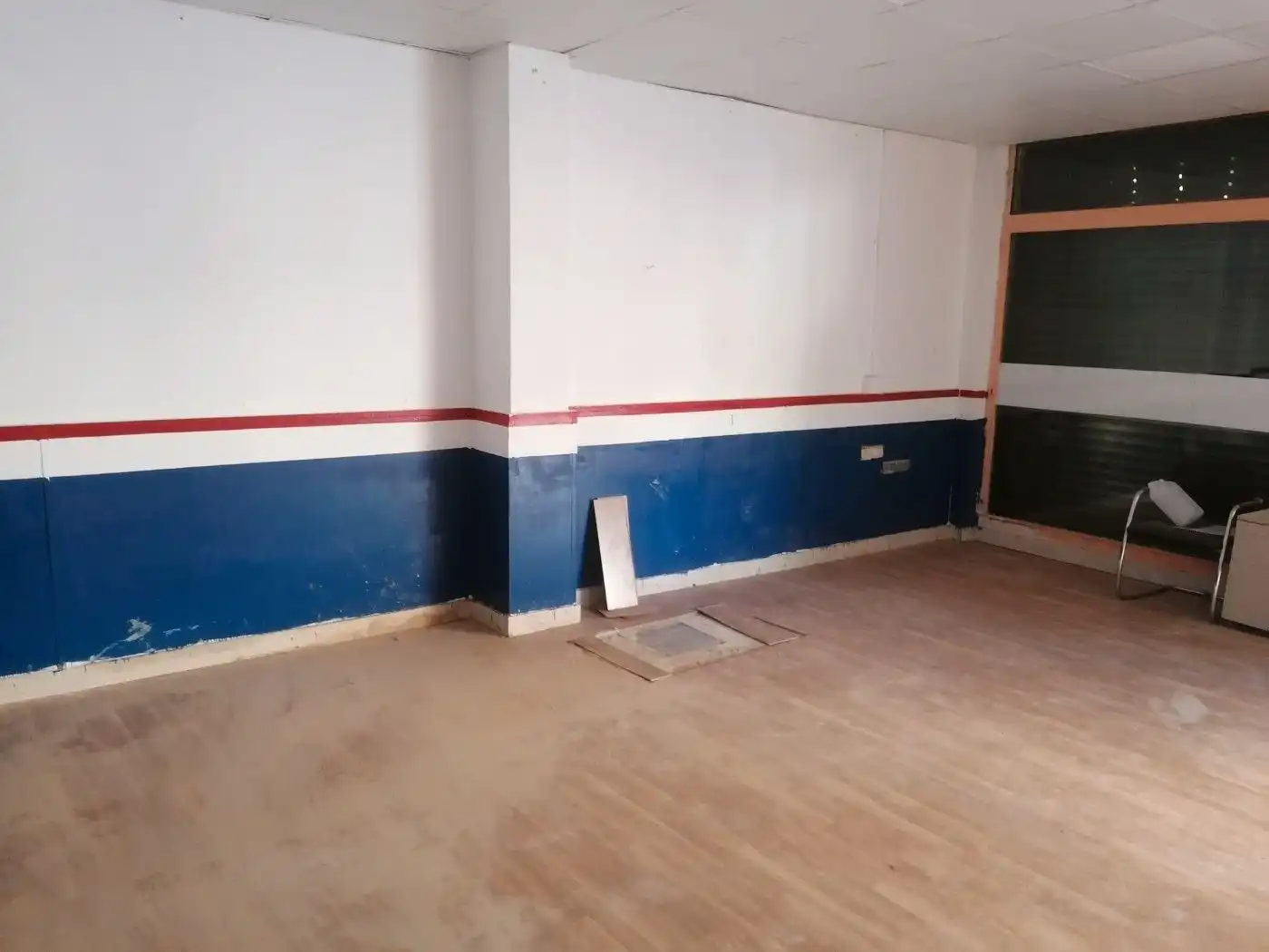 Local comercial en venda a Artigues - Llefià, imagen 2