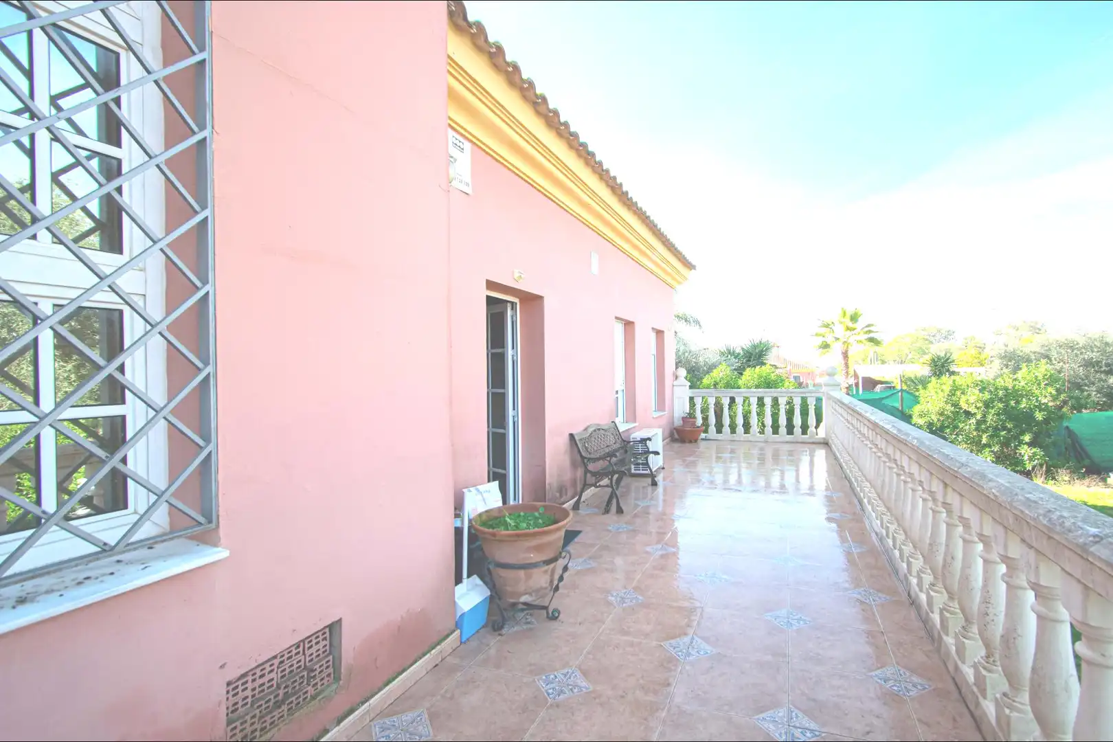 Vista exterior de Casa o xalet en venda en Carmona amb Aire condicionat, Calefacció i Terrassa