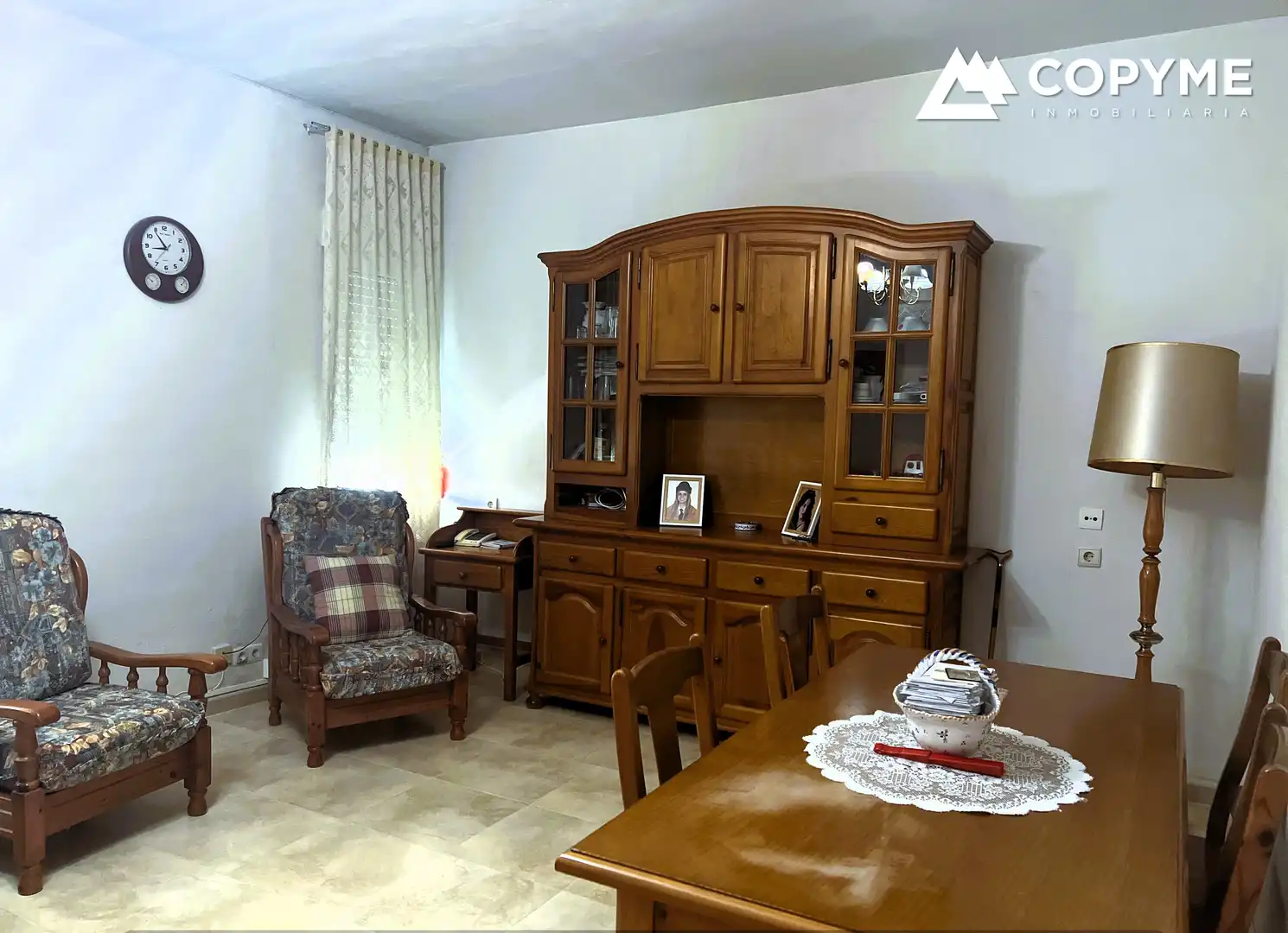 Sala d'estar de Casa o xalet en venda en Rielves amb Calefacció, Jardí privat i Traster