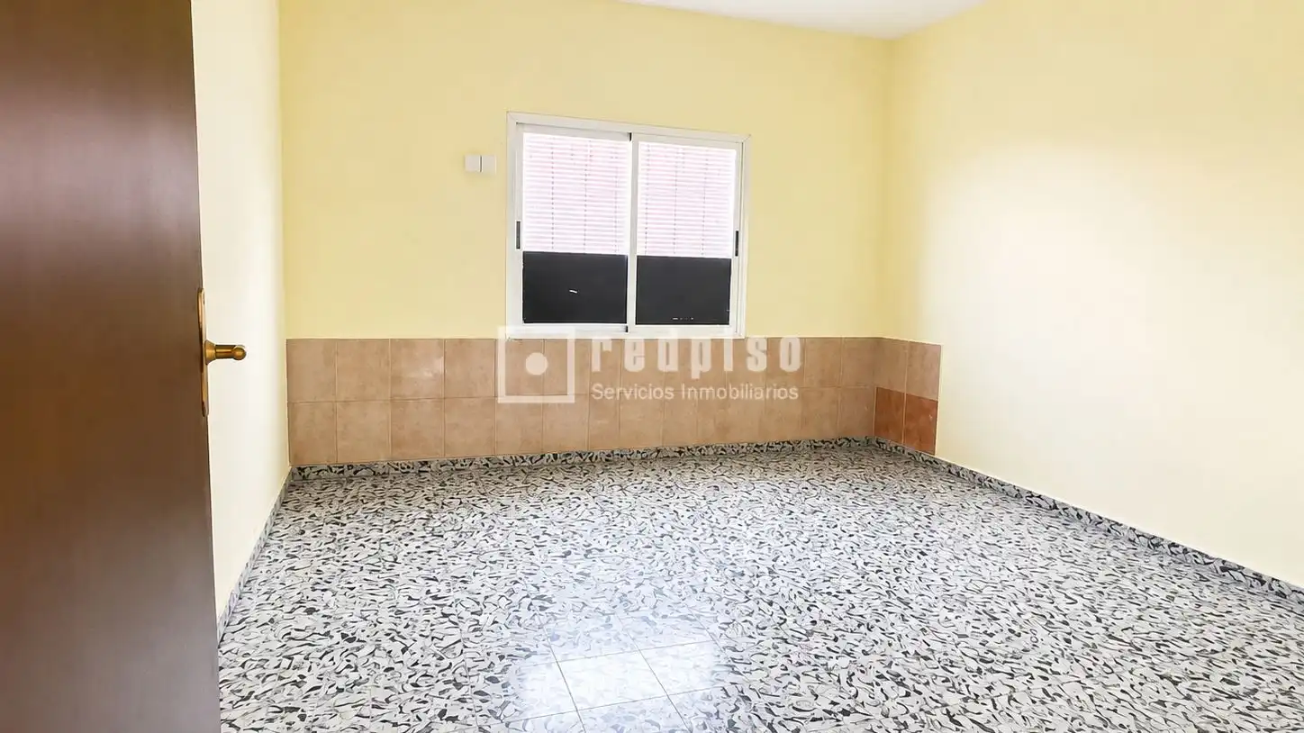 Bedroom of Houses for sale in Alameda de la Sagra