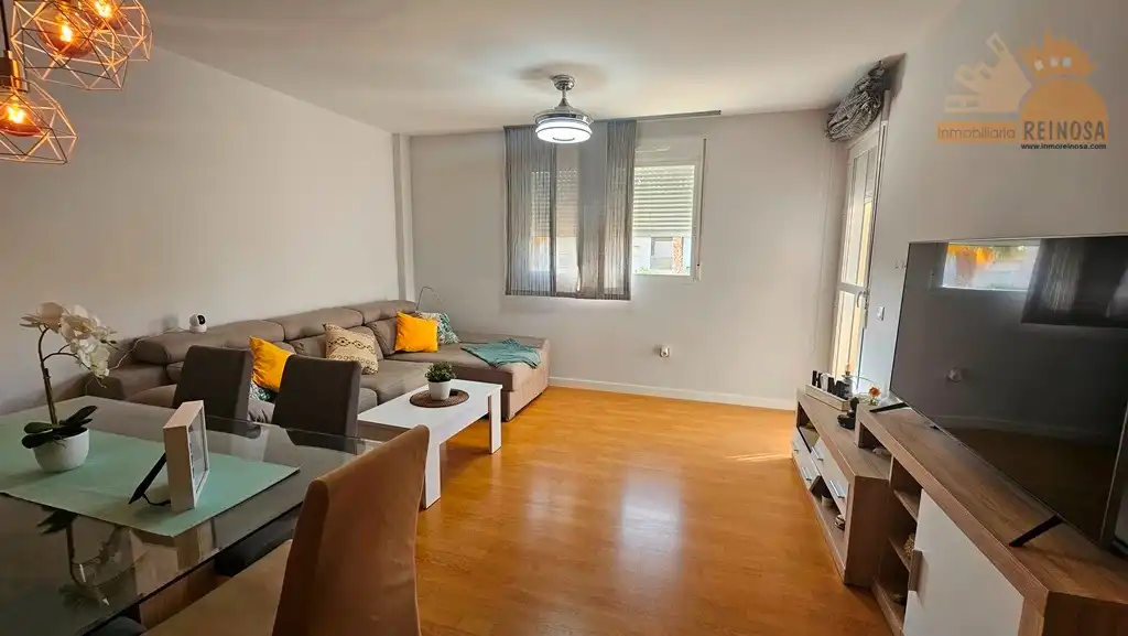 Sala de estar de Piso de alquiler en Molina de Segura con Aire acondicionado, Calefacción y Amueblado