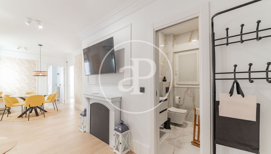 Piso de alquiler en C. de Narváez, Ibiza de Madrid - Imagen 5