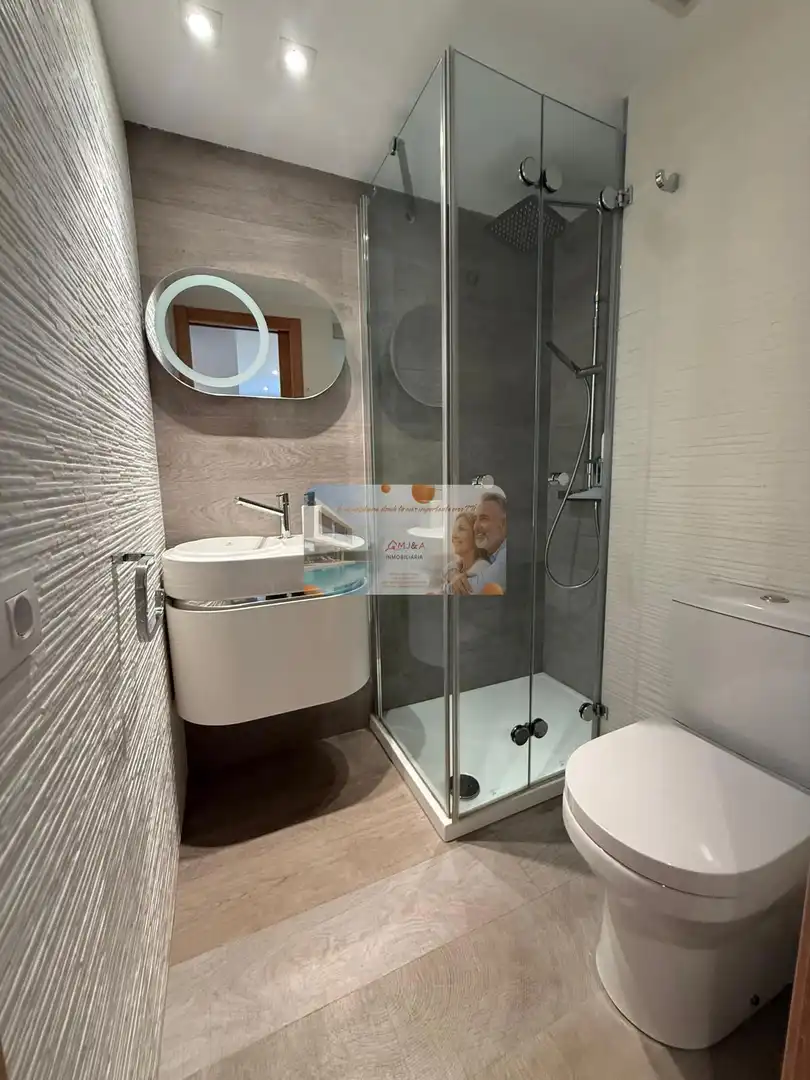 Baño de Piso de alquiler en Benicasim / Benicàssim con Aire acondicionado, Calefacción y Terraza