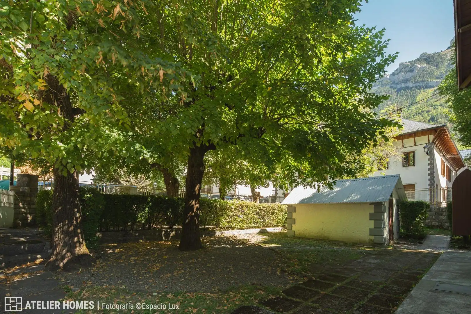 Garden of Houses for sale in Canfranc, Huesca