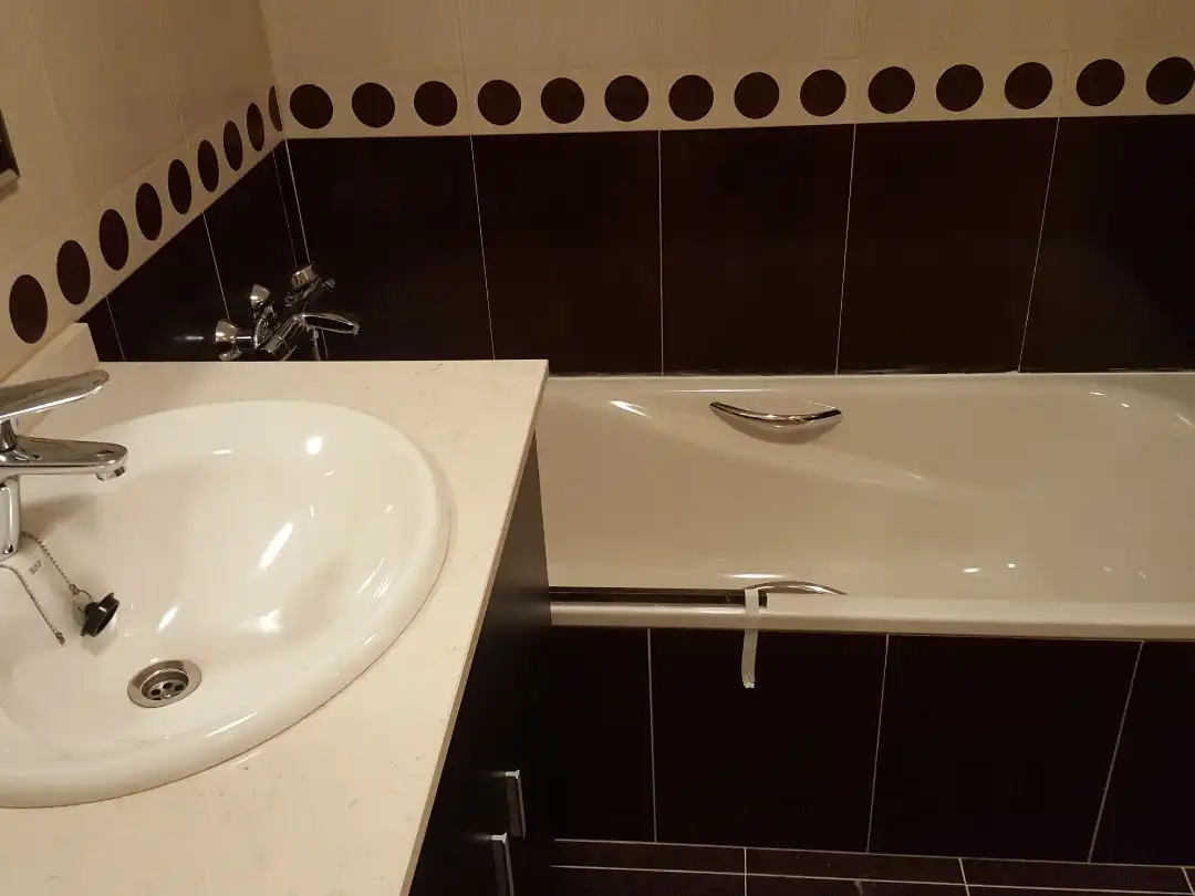 Bathroom of Flat for rent in Arealonga