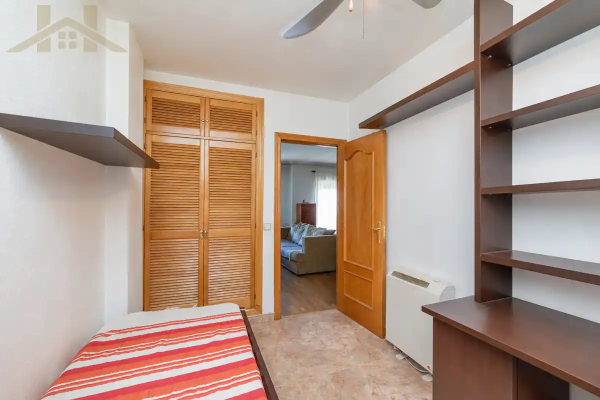 Bedroom of Attic for sale in Valdemoro  with Air Conditioner, Heating and Parquet flooring