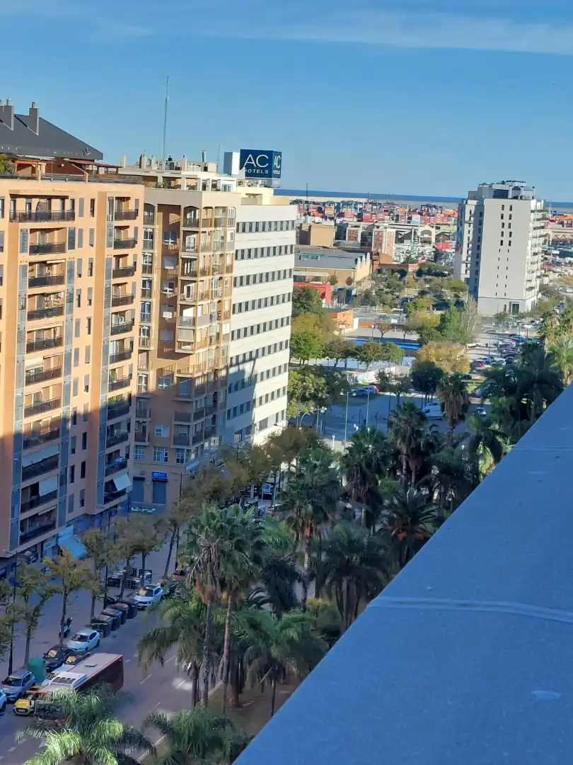 Außenansicht von Dachboden zur Miete in Valencia mit Klimaanlage, Privatgarten und Terrasse