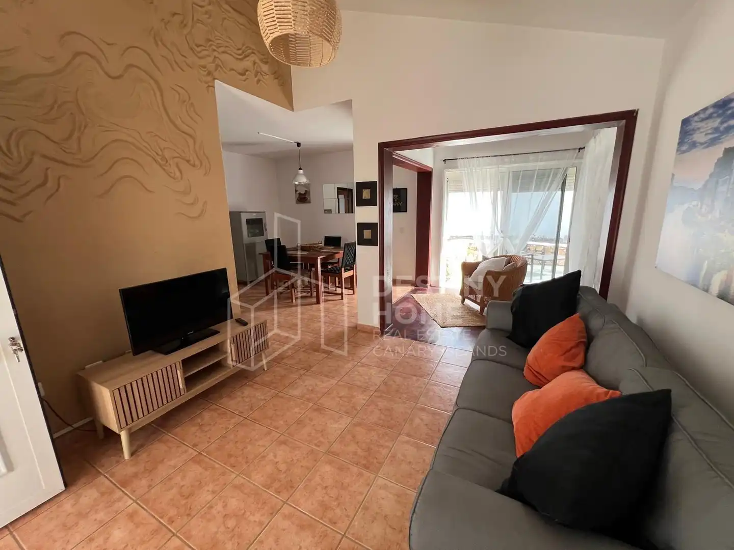Sala d'estar de Casa o xalet en venda en La Oliva amb Jardí privat, Terrassa i Traster