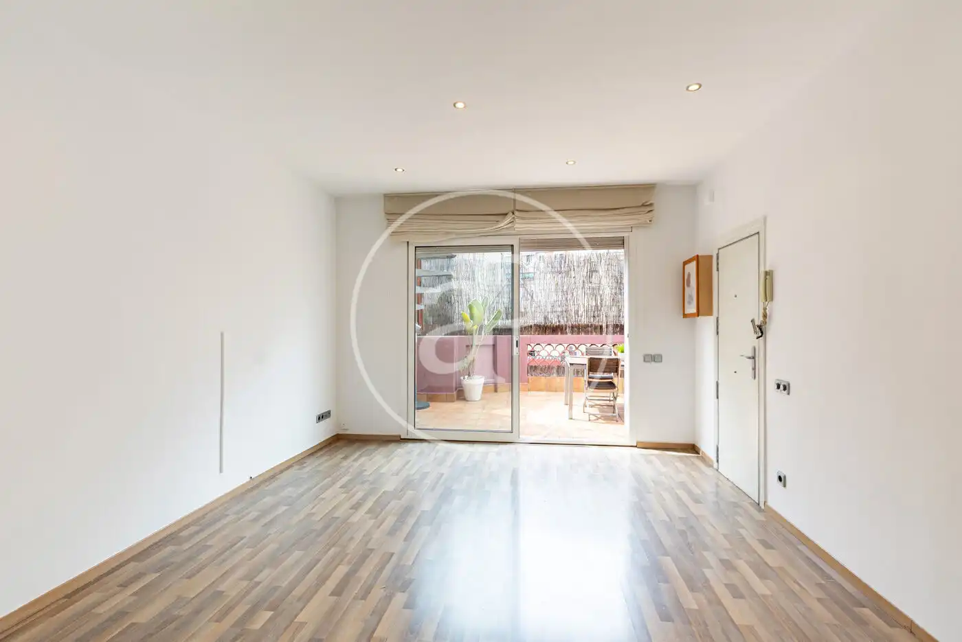 Exterior view of Flat for sale in Barcelona  with Air Conditioner, Heating and Terrace