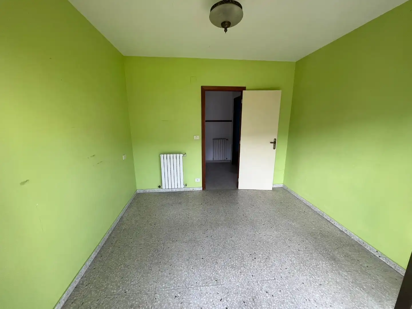 Habitación de Piso en venta en O Barco de Valdeorras   con Terraza, Trastero y Balcón