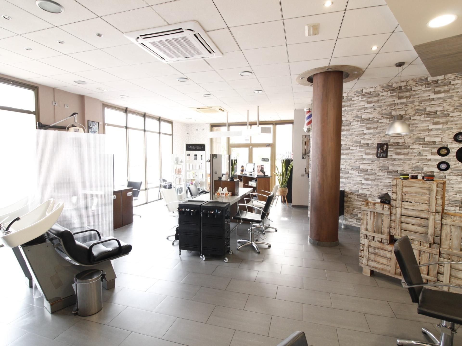 Premises for sale in Vandellòs i l'Hospitalet de l'Infant  with Air Conditioner and Furnished