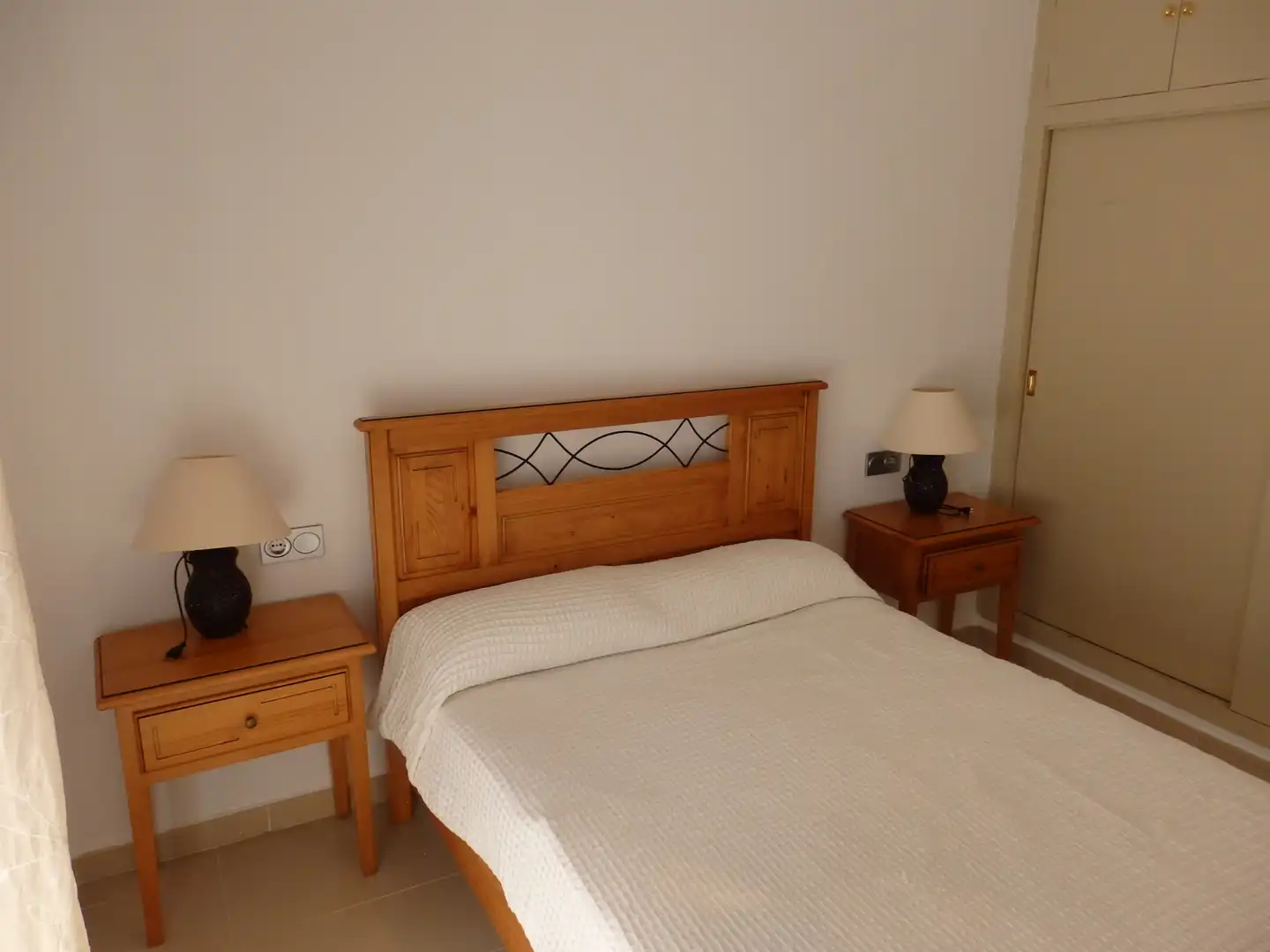 Dormitori de Casa o xalet en venda en Mont-roig del Camp amb Aire condicionat, Jardí privat i Terrassa