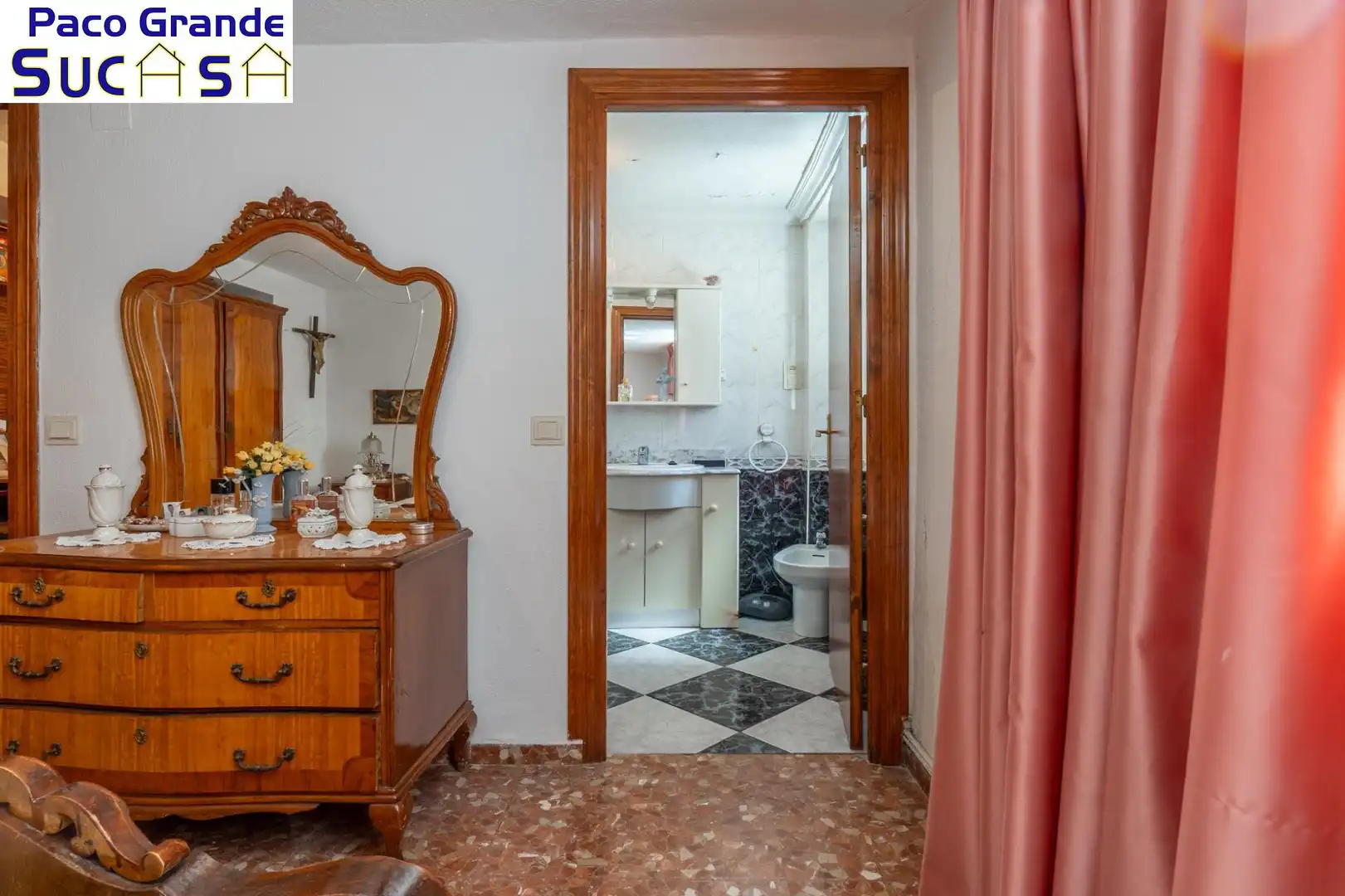 Bany de Casa o xalet en venda en Benalúa de las Villas