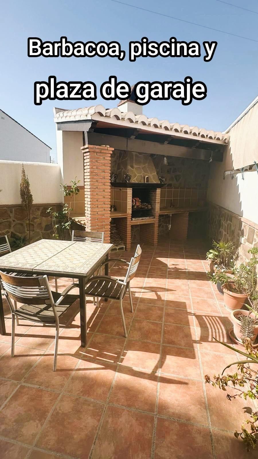 Terrassa de Casa adosada en venda en Nerja