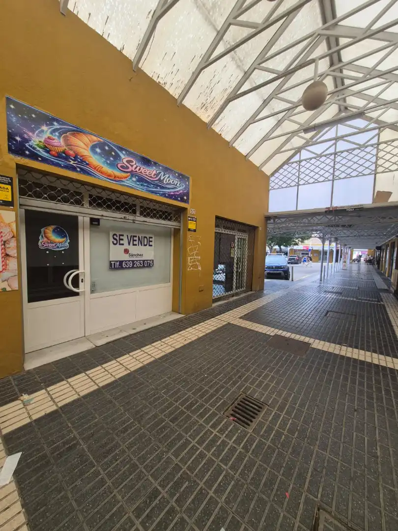 Local comercial en venta en La Banda - Campo de Fútbol, imagen 2