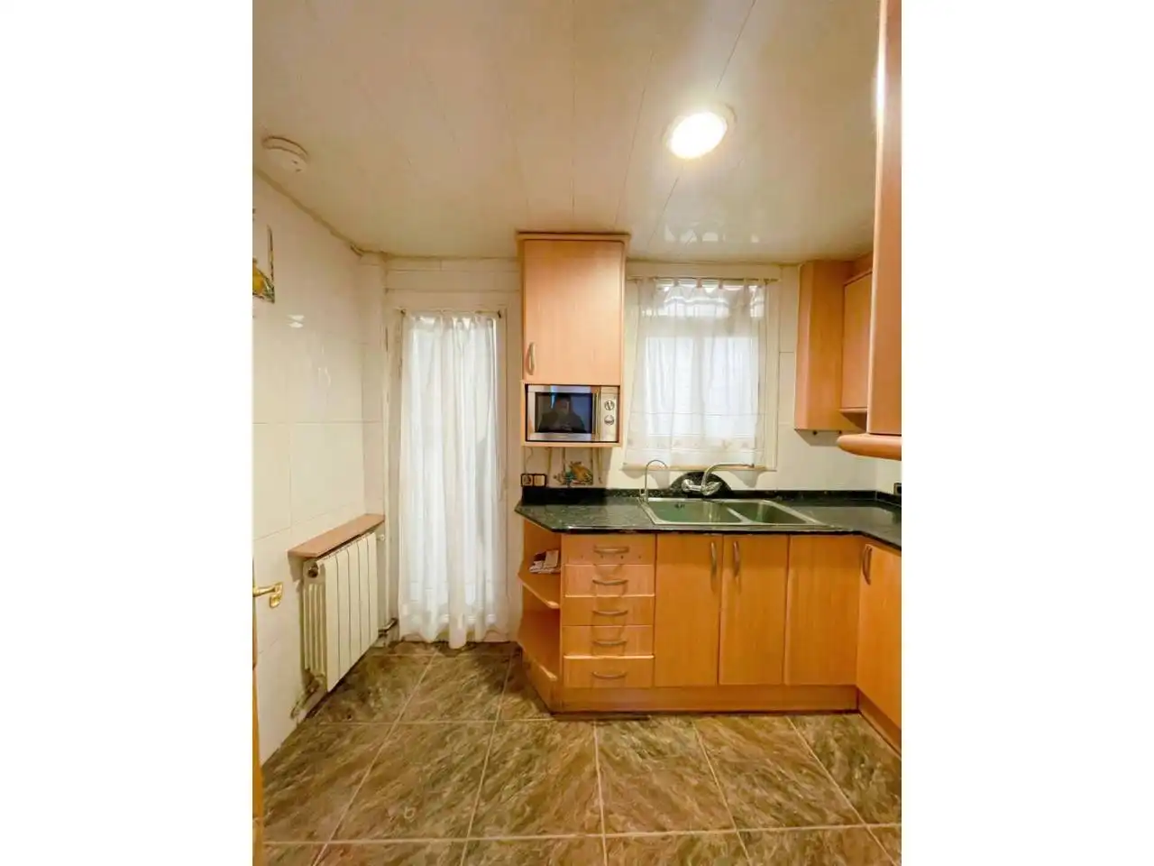 Cocina de Piso en venta en Cerdanyola del Vallès con Calefacción, Parquet y Balcón