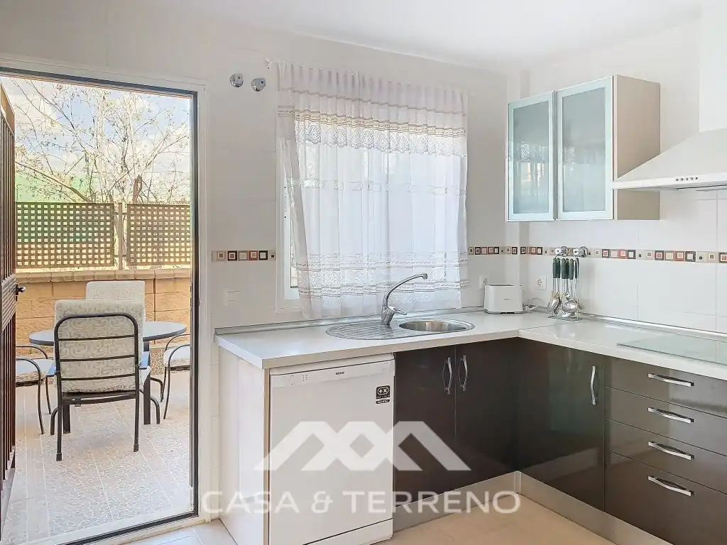 Adossat amb piscina en venda a Calle Celestina, imagen 10