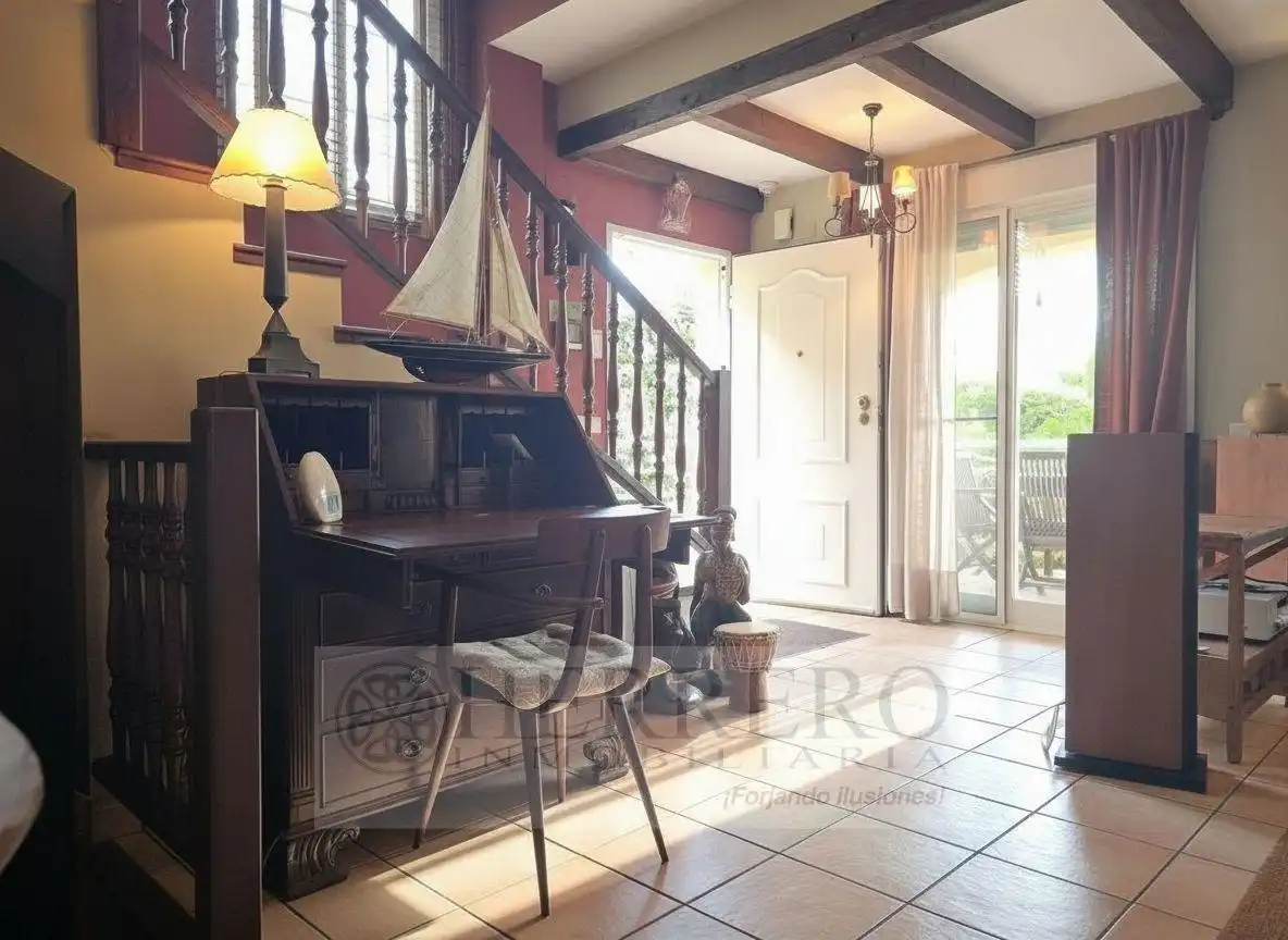 Casa adosada en venta en Gandia con Aire acondicionado, Calefacción y Jardín privado