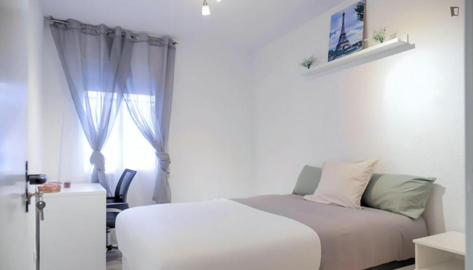 Foto 1 de Apartament per a compartir a Almendrales, Madrid