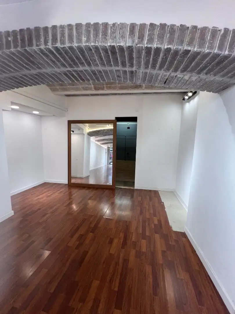 Commercial properties for rent in Sabadell  with Air Conditioner and Parquet flooring