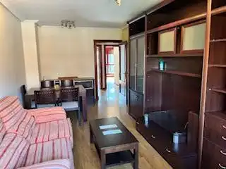 Piso en venta en Roces