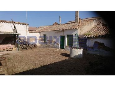 House for sale in Calle Balsain
