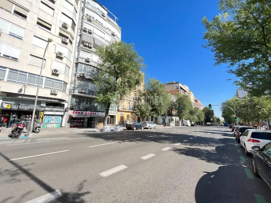 Exterior view of Garage for rent in Madrid