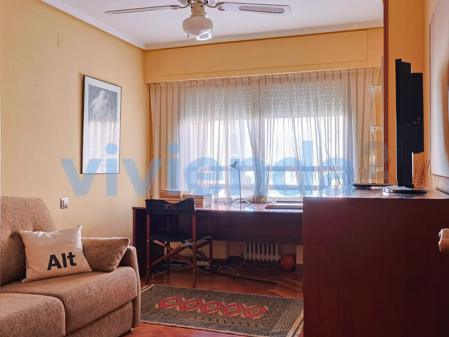 Living room of Flat for sale in Madrid  with Air Conditioner, Terrace and Swimming Pool