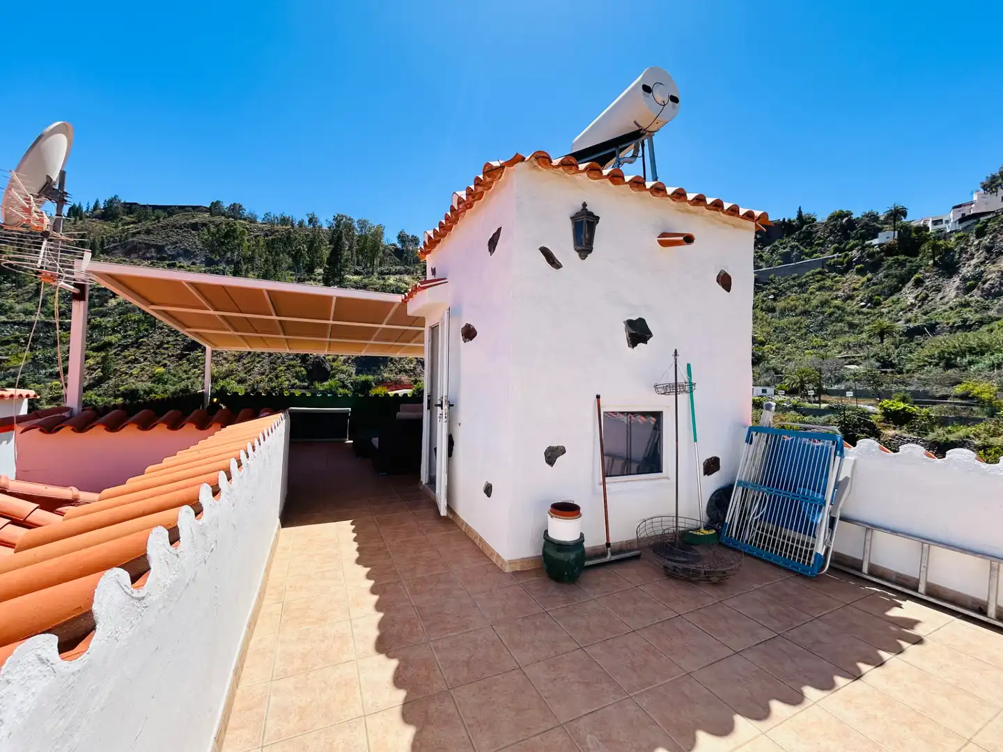 Terrassa de Casa adosada en venda en San Bartolomé de Tirajana amb Aire condicionat, Calefacció i Jardí privat