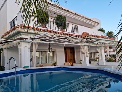 Swimming pool of House or chalet for sale in Marbella  with Air Conditioner, Terrace and Swimming Pool