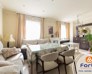 Living room of Flat for sale in  Córdoba Capital  with Air Conditioner and Heating