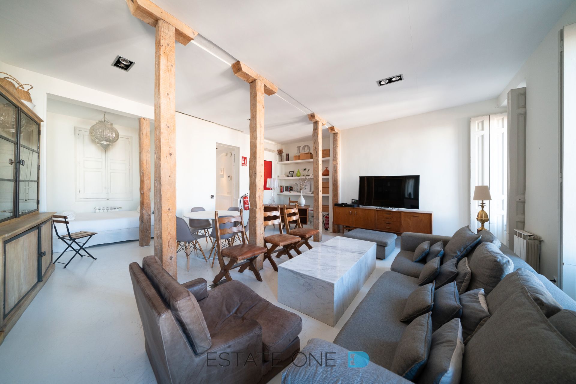 Living room of Duplex for sale in  Madrid Capital  with Air Conditioner, Heating and Parquet flooring