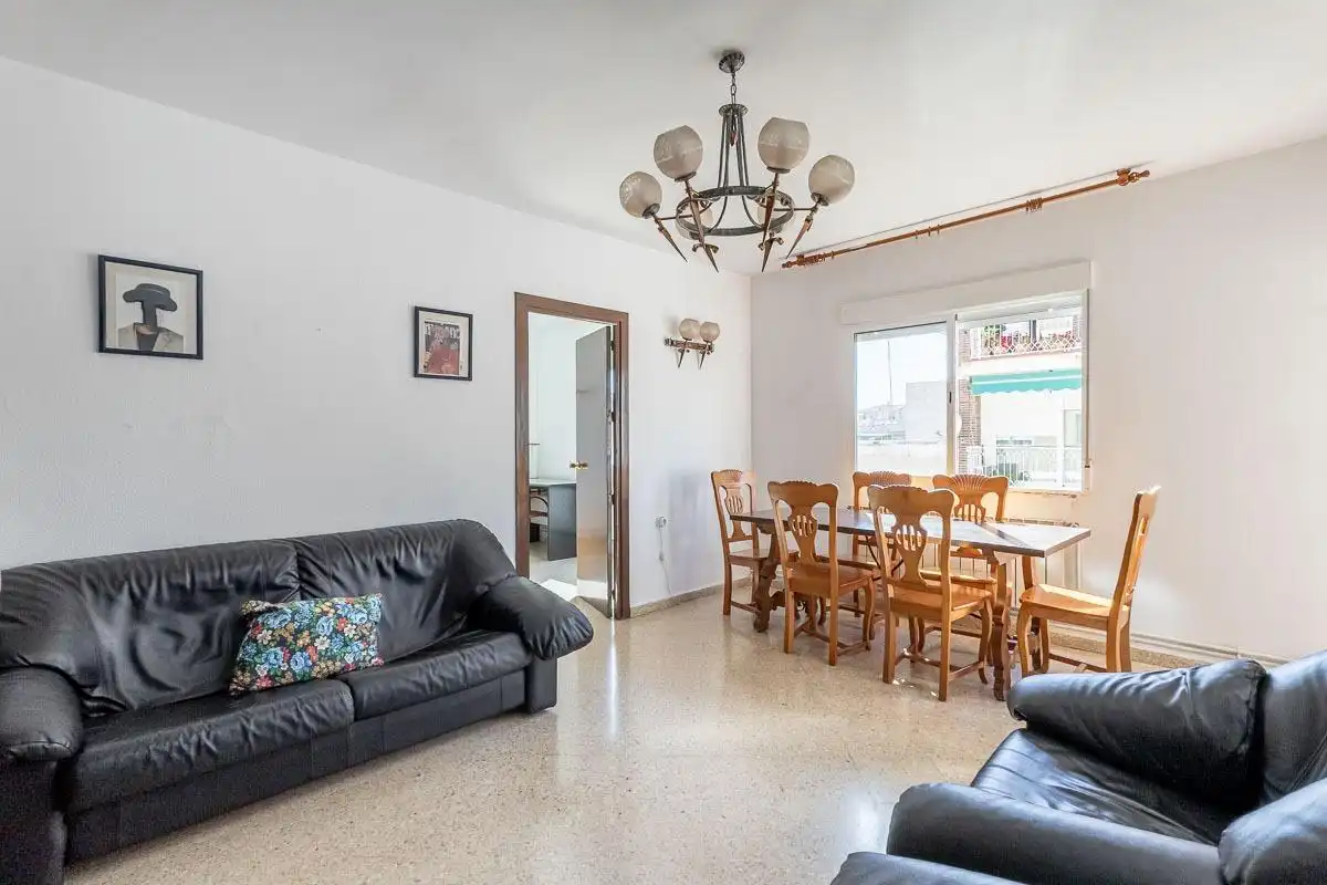 Flat with terrace for sale in Calle CISNE, imagen 5