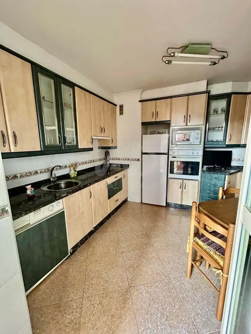 Cocina de Piso en venta en La Bañeza  con Calefacción