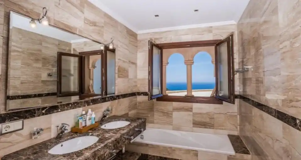 Bany de Casa o xalet en venda en Jávea / Xàbia amb Aire condicionat, Jardí privat i Terrassa