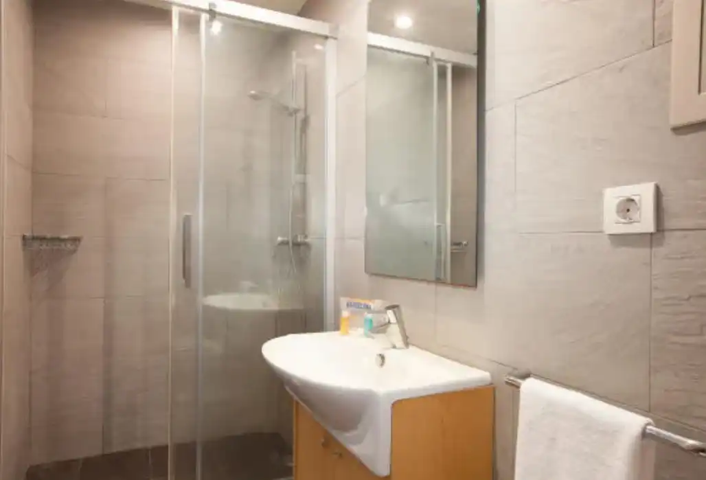 Bany de Apartament en venda en Alboraya amb Aire condicionat, Terrassa i Balcó