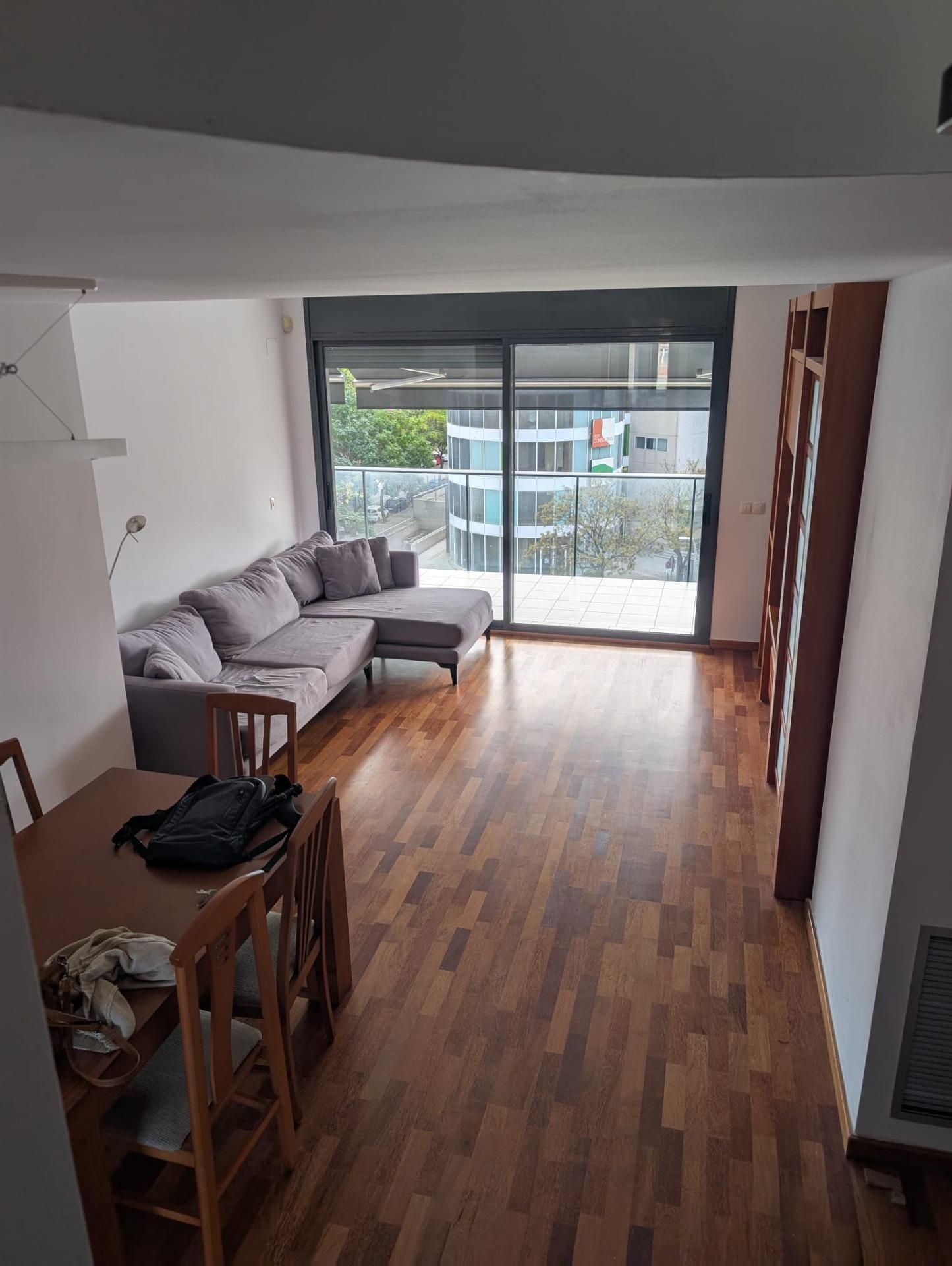 Living room of Attic to rent in Viladecans  with Parquet flooring, Terrace and Balcony