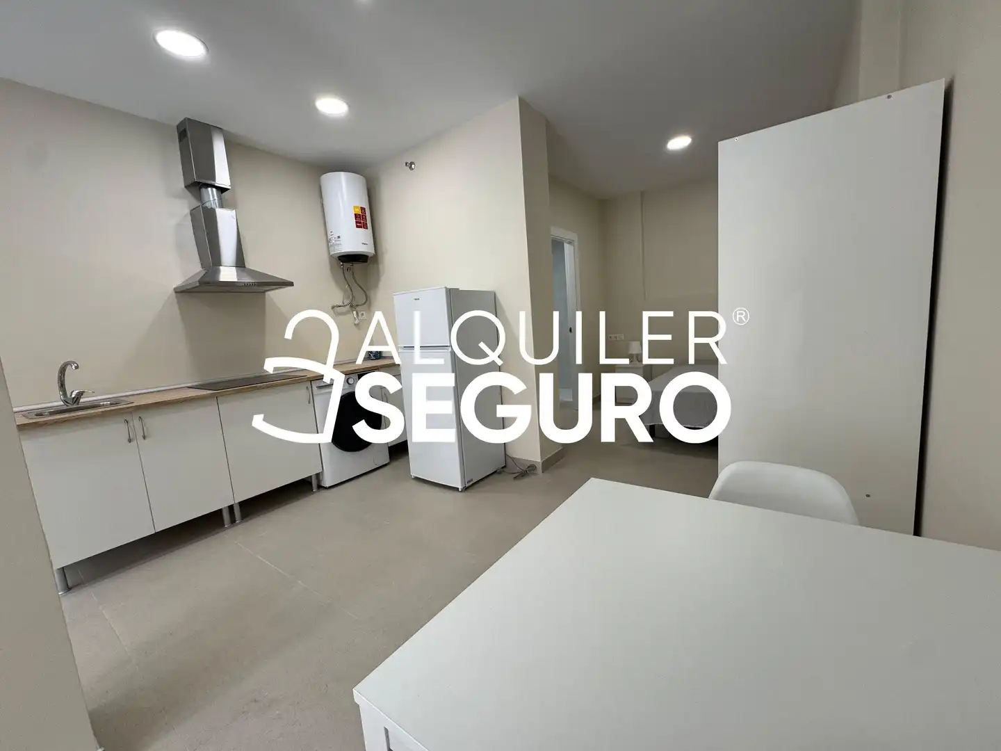 Cuina de Estudi de lloguer en Málaga amb Aire condicionat